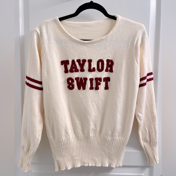 Taylor Swift Knit Sweater Red Varsity Letterman Size S - Picture 2 of 8